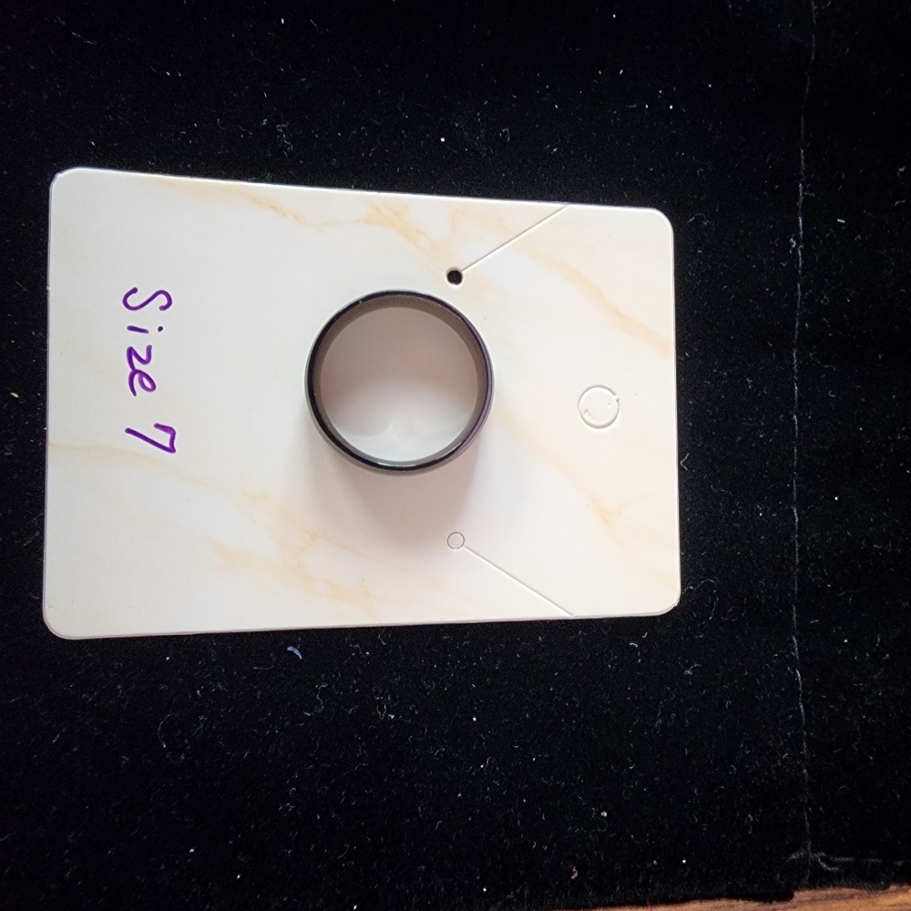 Ring - Picture 2 of 2